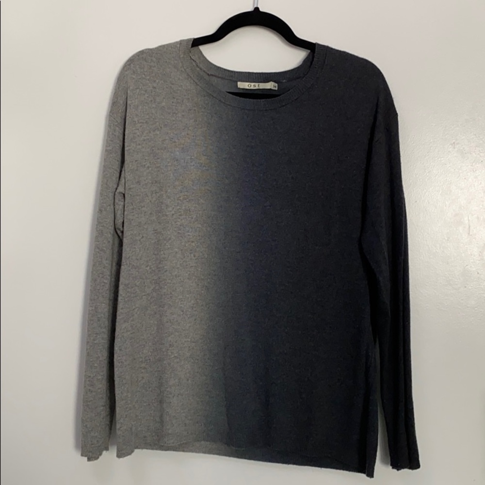Gorgeous ombré grey Sweater Size Medium